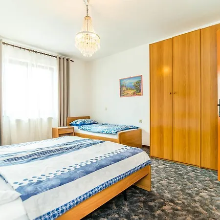 Apartman Ljubomir 3802 Rovinj